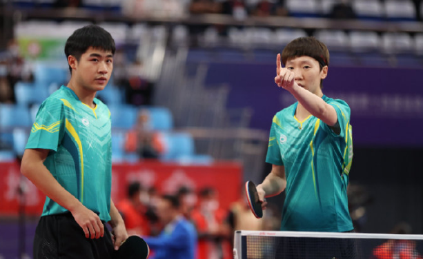 许昕刘诗雯连扳11分，曼巍组合横扫晋级，混双决赛对阵出炉休闲区蓝鸢梦想 - Www.slyday.coM