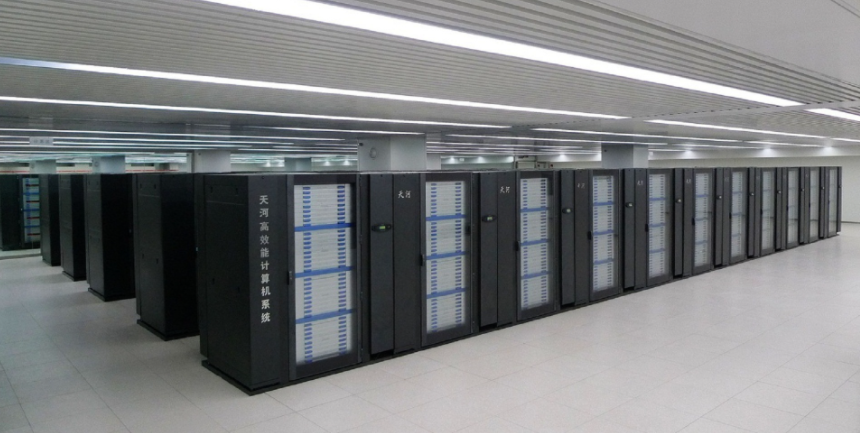 超级计算机是一种运算能力非常强大的计算机,它拥有上万个cpu核心,数