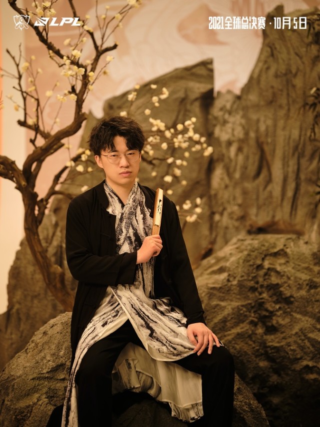 如何评价S11世界赛LPL出征主题海报？满满国风，文化底蕴的输出休闲区蓝鸢梦想 - Www.slyday.coM