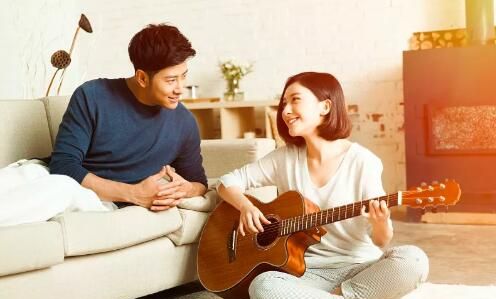 妻子不顾丈夫感受和陌生男人去旅游,回来后丈夫给了她想要的自由休闲区蓝鸢梦想 - Www.slyday.coM