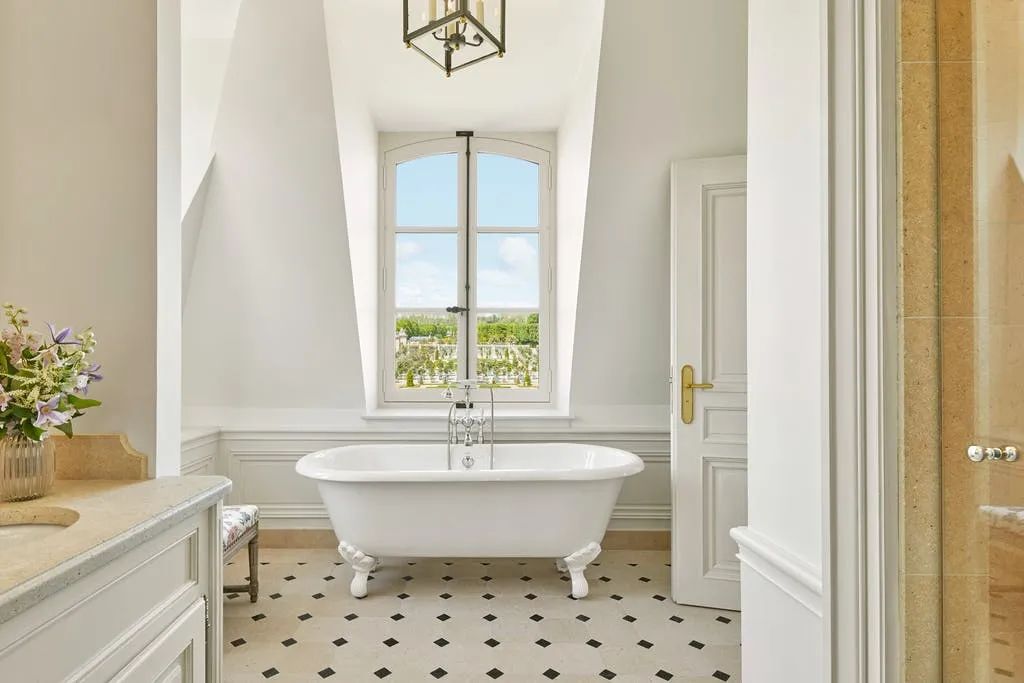 1万块体验凡尔赛，原来有钱人的生活就是这么朴实无华罢了！休闲区蓝鸢梦想 - Www.slyday.coM