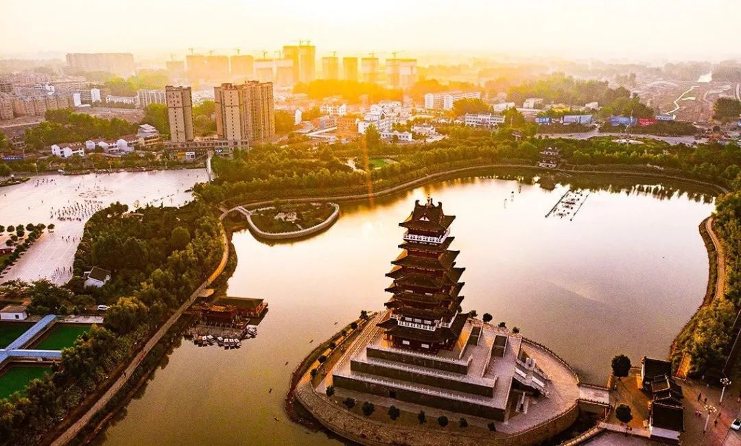 you牌矿泉水计划采访夏邑231位百岁老人