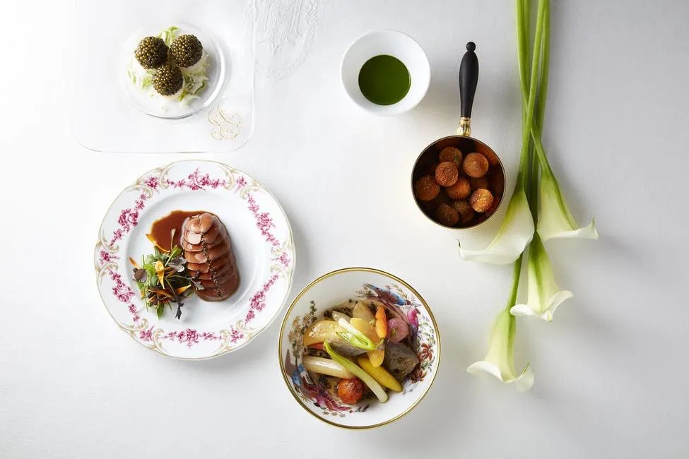 1万块体验凡尔赛，原来有钱人的生活就是这么朴实无华罢了！休闲区蓝鸢梦想 - Www.slyday.coM