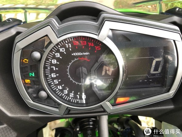 中年大叔圆梦小摩托kawasakininja400