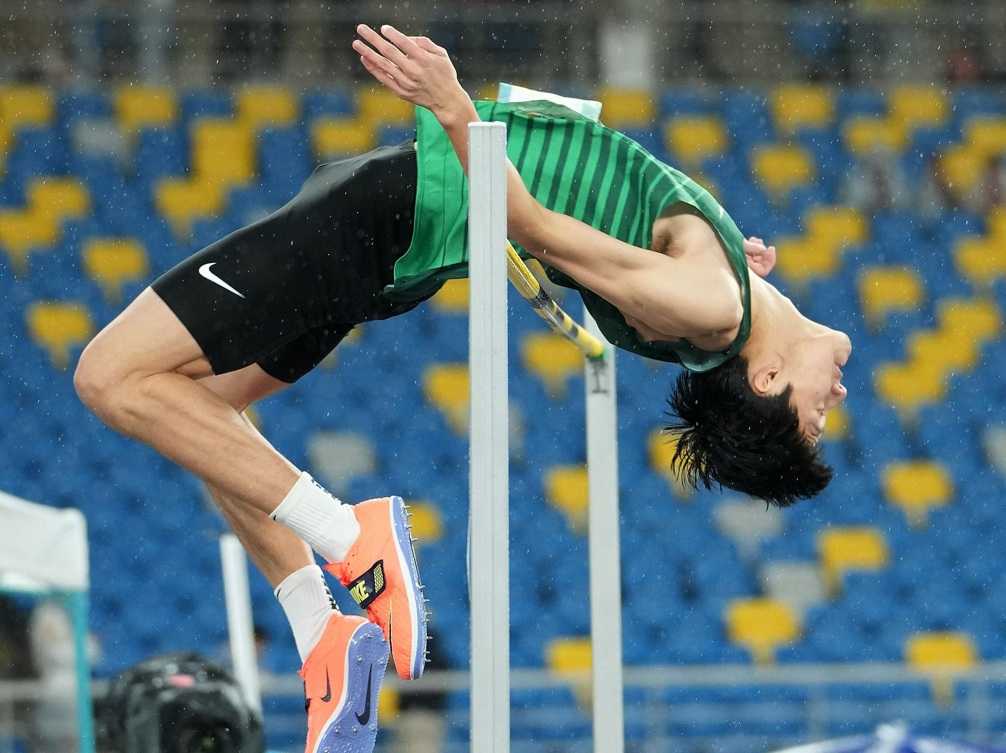 田径男子跳高决赛赛况