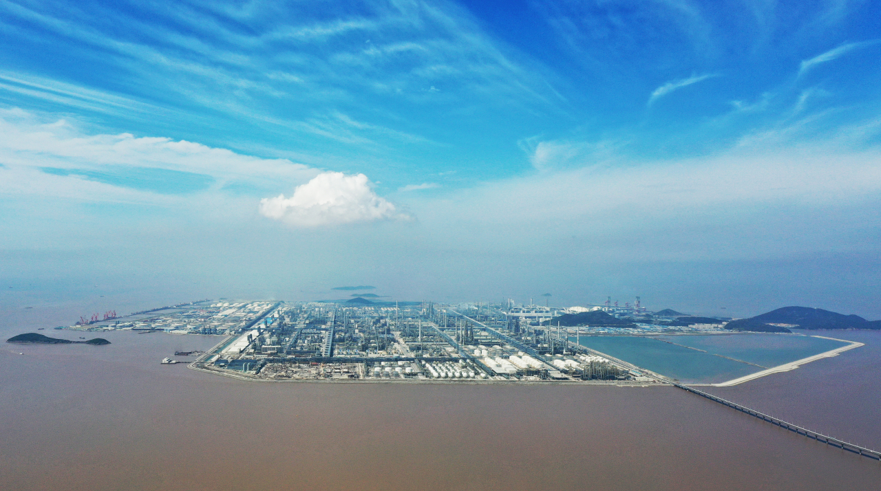 舟山打通 "大动脉" 保障世界级石化基地用电无忧|舟山市_新浪新闻