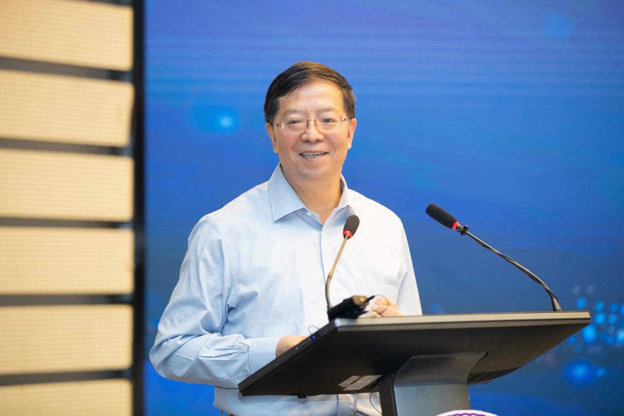 清华大学校长谈文科建设工作压缩博士生规模提高培养质量