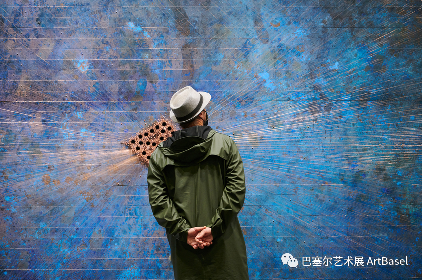 《A Brief History of Known》（2021），纳利·华德，作品由立木画廊及常青画廊于 “意象无限” 展区呈献，图片由巴塞尔艺术展提供