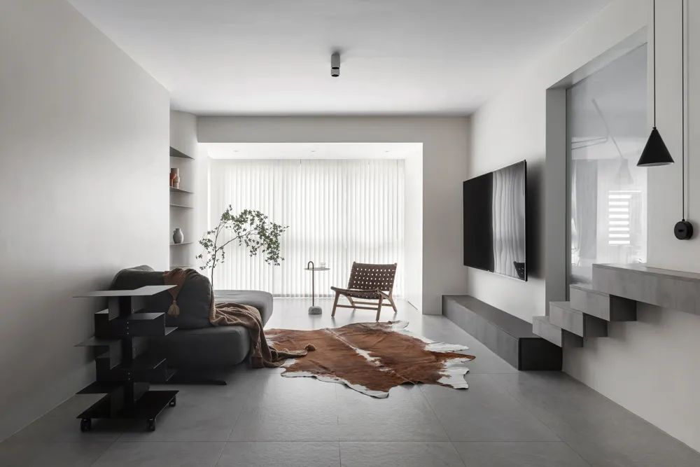 躲过了低楼层的返潮，却没逃过反水！休闲区蓝鸢梦想 - Www.slyday.coM