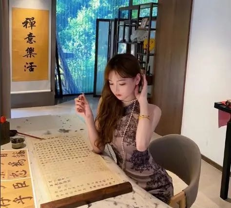 一边向佛，一边直播割韭菜，被央视怒批后，“佛媛”将彻底凉凉休闲区蓝鸢梦想 - Www.slyday.coM