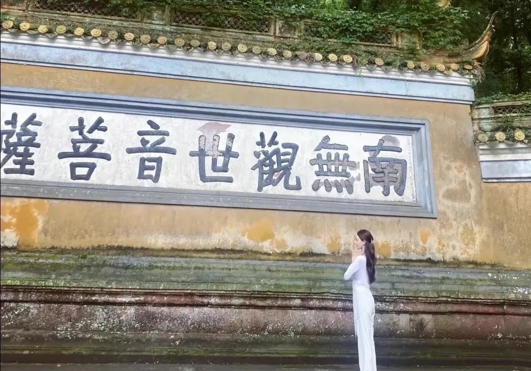 一边向佛，一边直播割韭菜，被央视怒批后，“佛媛”将彻底凉凉休闲区蓝鸢梦想 - Www.slyday.coM