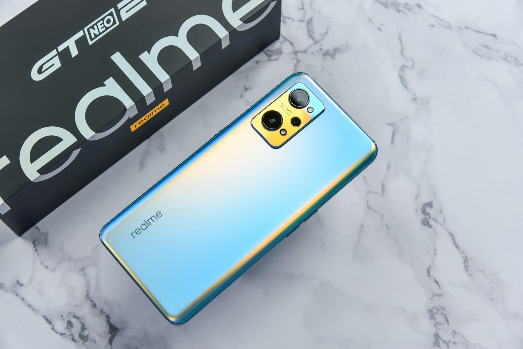 realme真我强势发力5000mah65w闪充骁龙870