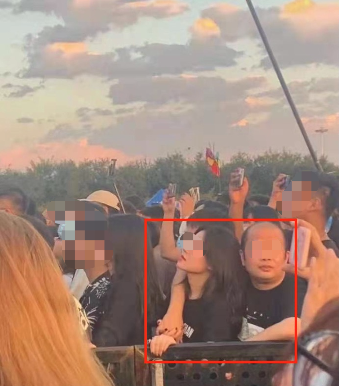 广西民族师范学院回应院党委书记与妙龄女举止亲密休闲区蓝鸢梦想 - Www.slyday.coM