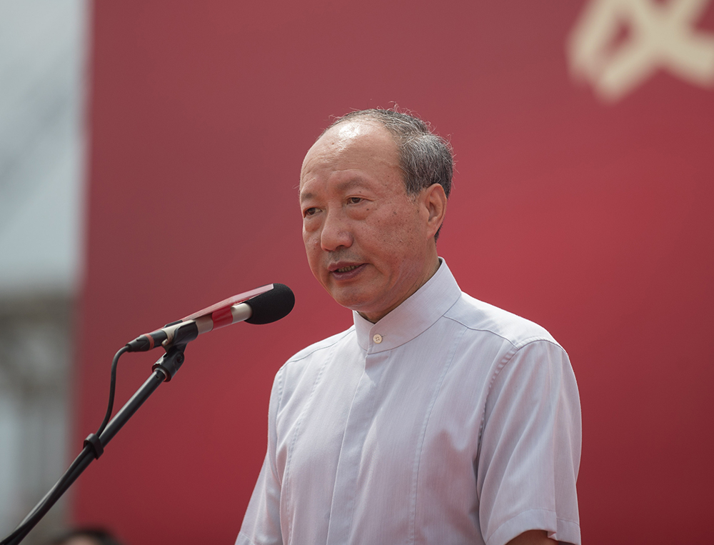 陈峰何以至此总是把因果挂在嘴边佛经成行动指南