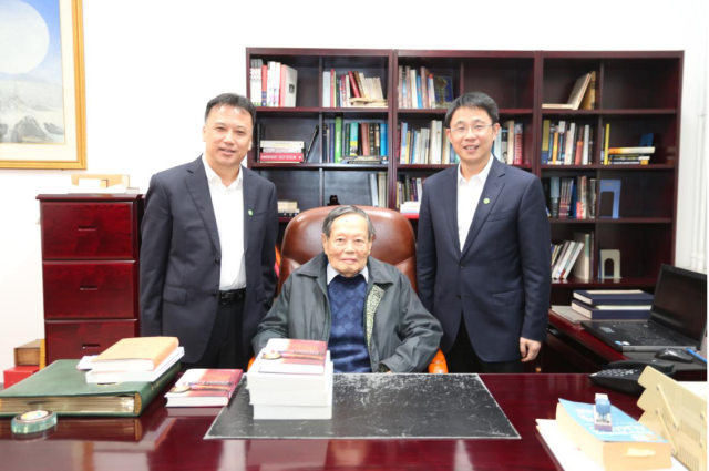 杨振宁原来和广东有这么深的缘分!|杨振宁|东莞理工学院|清华大学_新浪新闻