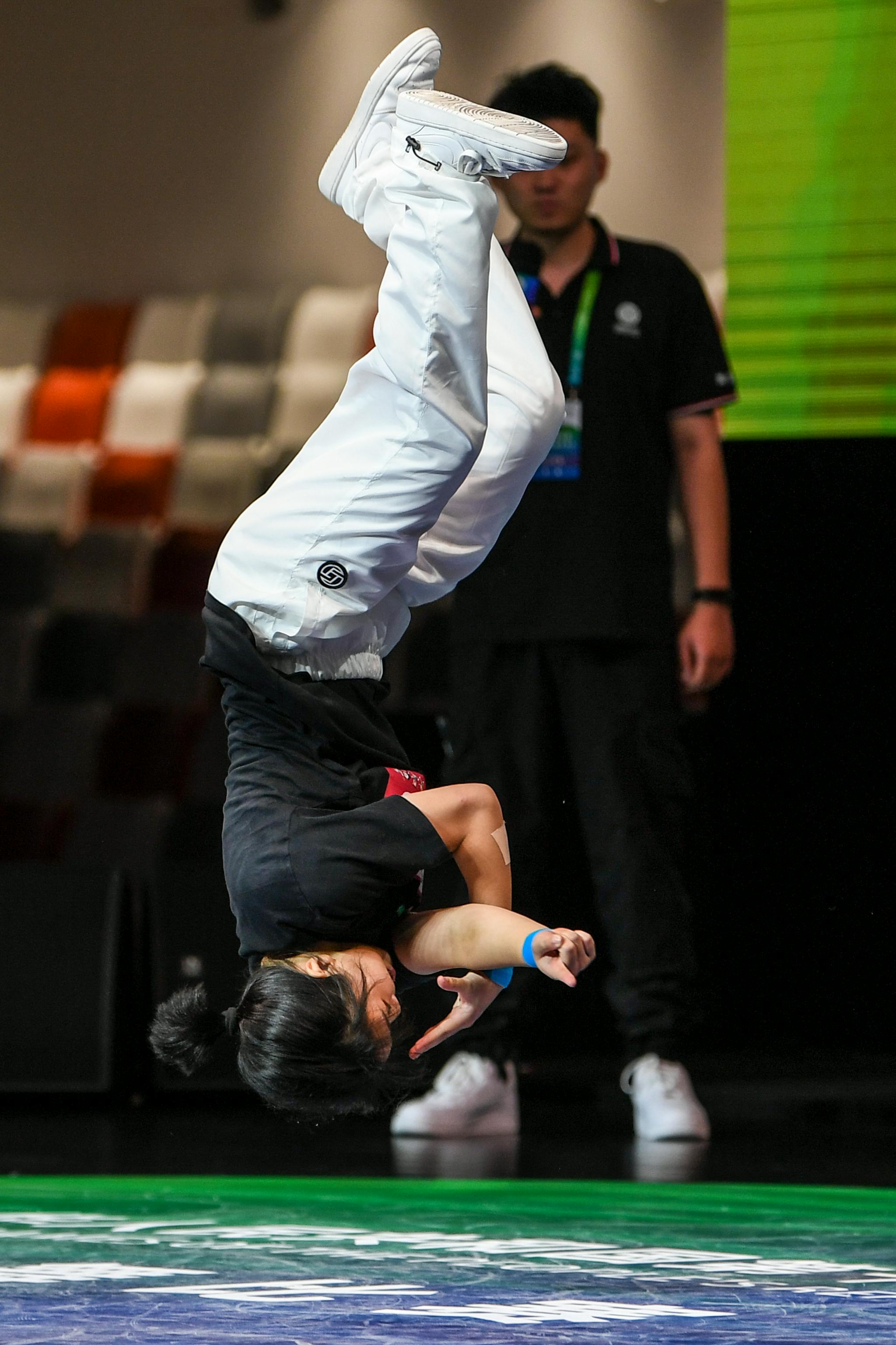 霹雳舞——女子冠军赛赛况|冠军赛|河南队|李博_新浪新闻