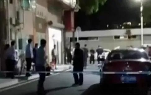 3岁女童被遗忘车内身亡，喝光车内3瓶水，最先想起找人的是哥哥…父母或被追责！休闲区蓝鸢梦想 - Www.slyday.coM