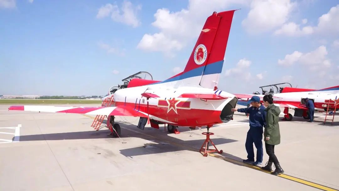 红鹰飞行表演队三套方案21个动作观众想看的都安排