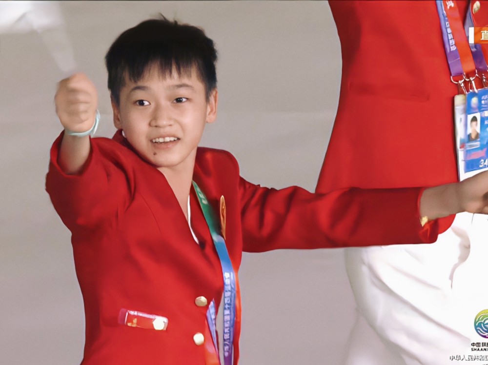 时隔8天终现身!全红婵被湛江市领导接见,发言高水平合影站C位休闲区蓝鸢梦想 - Www.slyday.coM 时隔8天终现身!全红婵被湛江市领导接见,发言高水平合影站C位休闲区蓝鸢梦想 - Www.slyday.coM