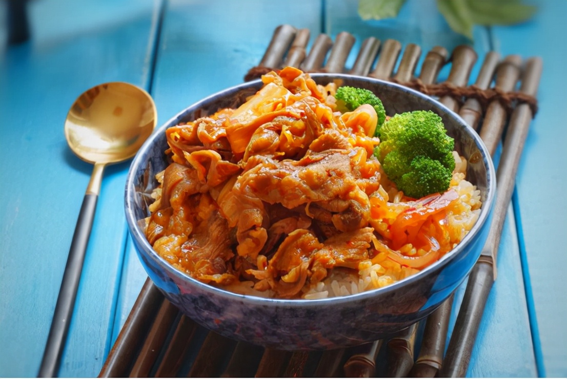 泡菜肥牛饭,好吃的肥牛饭,做法简单