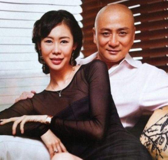 同框似两代人,网友调侃翁美玲来了|汤镇业|翁美玲|邹文静_新浪新闻