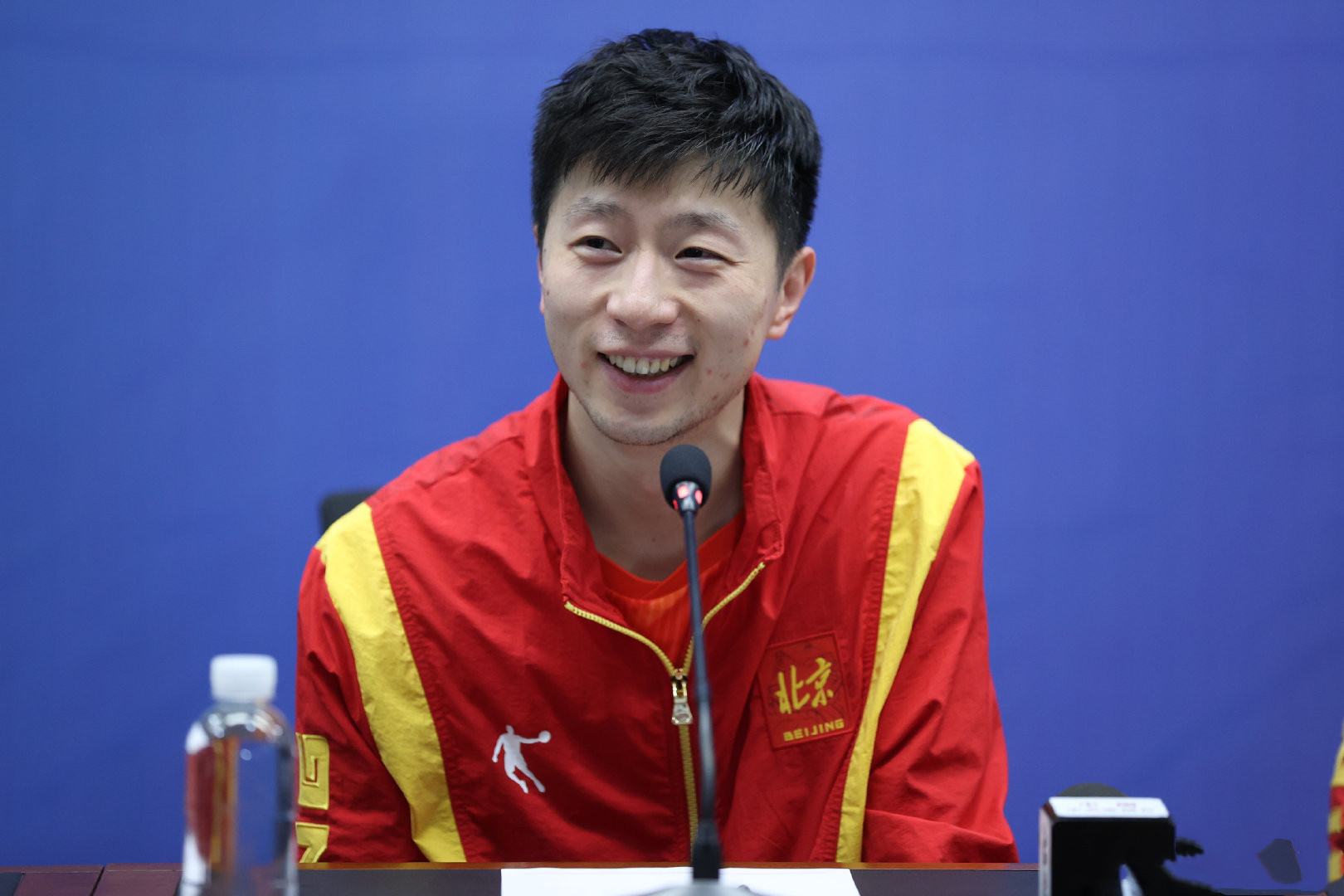 马龙正面回应退役:刘指导还没说让我退,反问记者引全场哄笑休闲区蓝鸢梦想 - Www.slyday.coM 马龙正面回应退役:刘指导还没说让我退,反问记者引全场哄笑休闲区蓝鸢梦想 - Www.slyday.coM