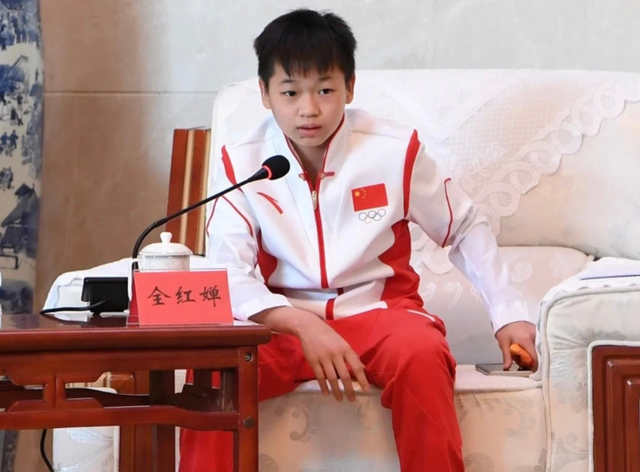 全红婵被安排住豪华酒店!有水上乐园,低调回村后再度“消失”休闲区蓝鸢梦想 - Www.slyday.coM 全红婵被安排住豪华酒店!有水上乐园,低调回村后再度“消失”休闲区蓝鸢梦想 - Www.slyday.coM