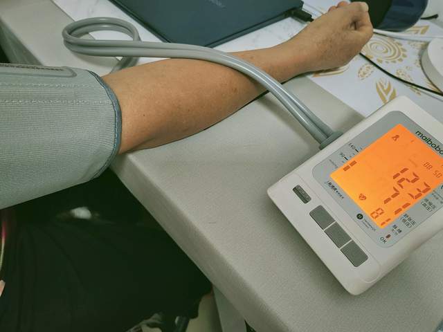 智能管理血压健康华为鸿蒙生态maibobo脉搏波血压计