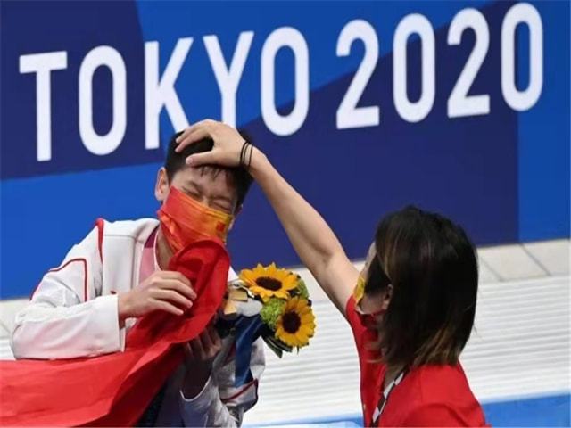 全红婵再次爆火！年仅14岁就上榜福布斯，成为体育界的“新顶流”休闲区蓝鸢梦想 - Www.slyday.coM