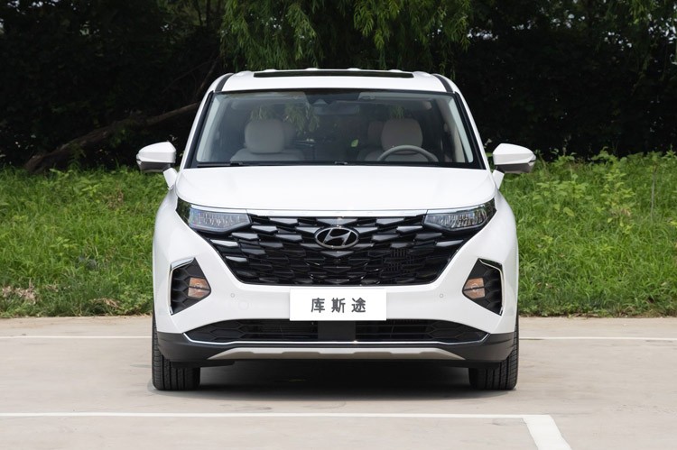 北京现代库斯途(配置|询价) custo正式上市,新车是北京现代旗下的首款