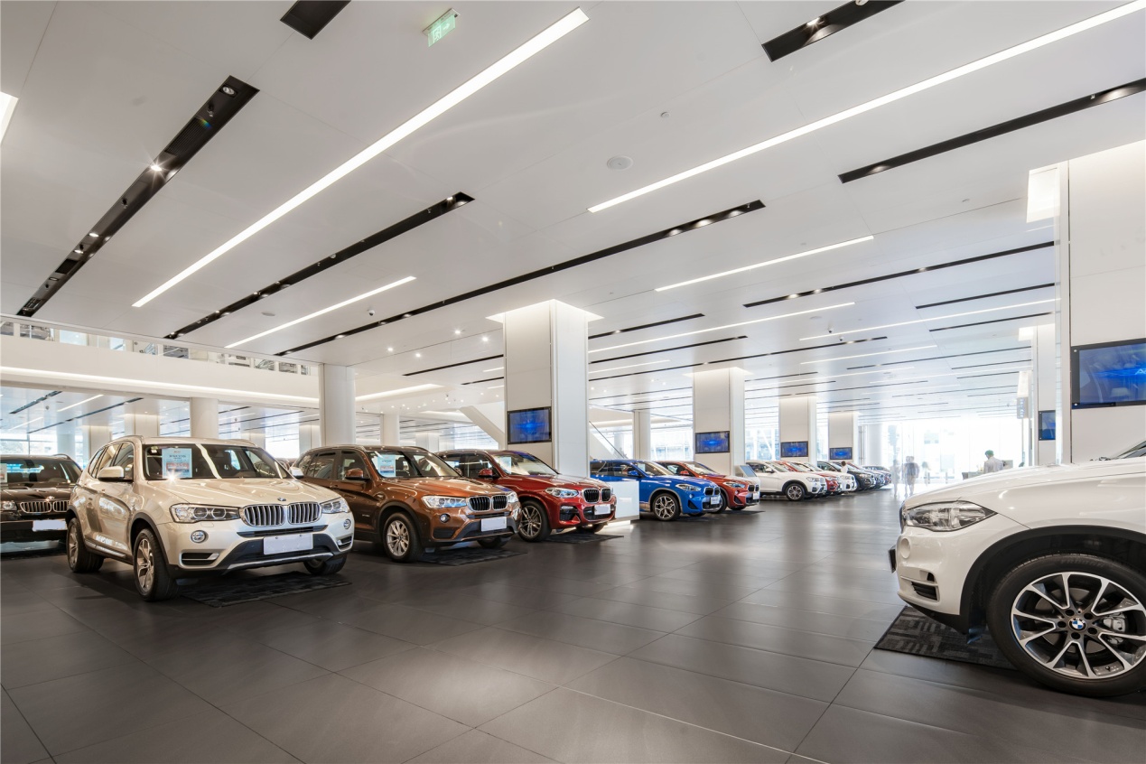 实体电商沈阳红旗台世代车城带来二手车销售新范本