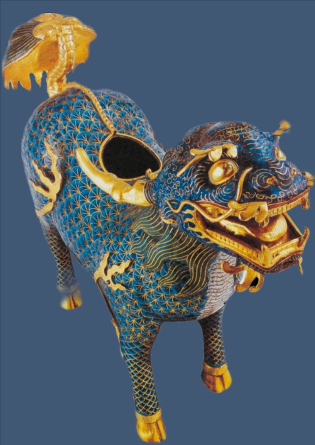 两名蒙面人潜入法国枫丹白露博物馆,6分钟盗走15件中国奇珍异宝|博物