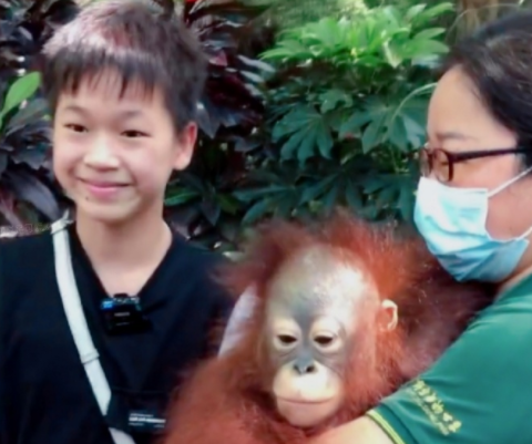 全红婵终于圆梦!陈艾森带其游玩长隆，本人全程享受，合照太可爱休闲区蓝鸢梦想 - Www.slyday.coM