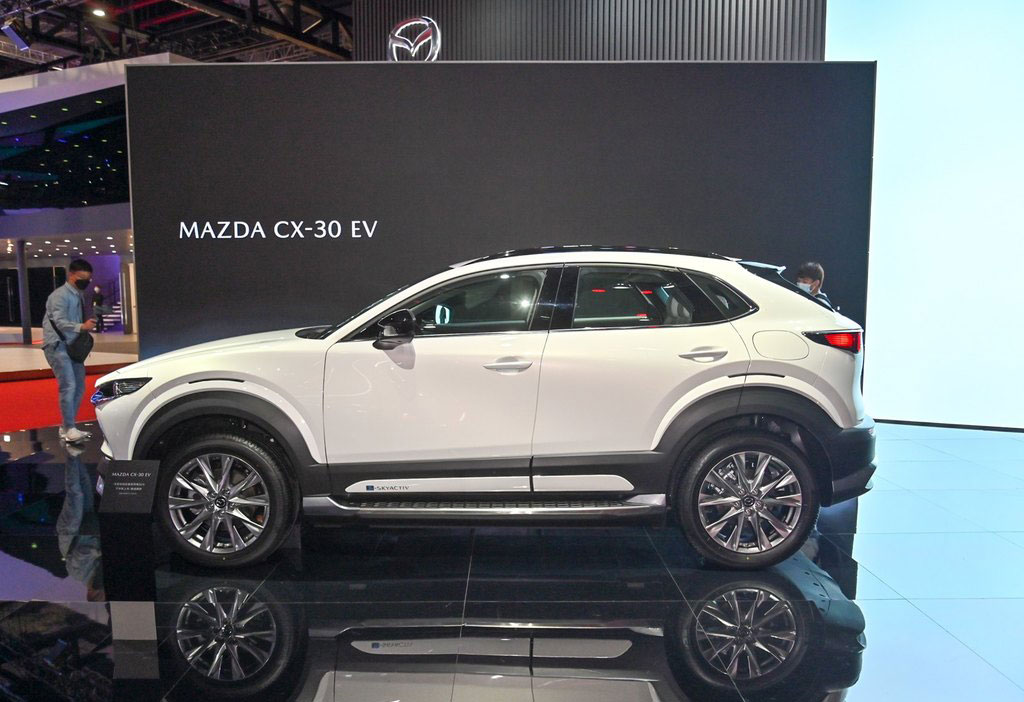 ԴCX-30 EV 15.98