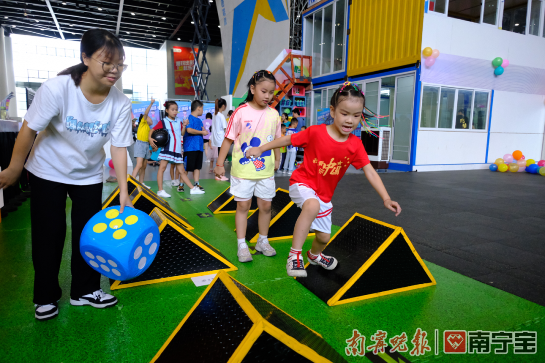 早读休闲区蓝鸢梦想 - Www.slyday.coM