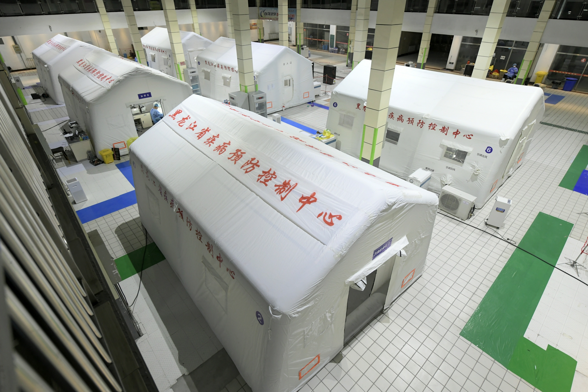 这是位于巴彦县的黑龙江省疾控中心移动方舱核酸检测实验室(9月25日摄