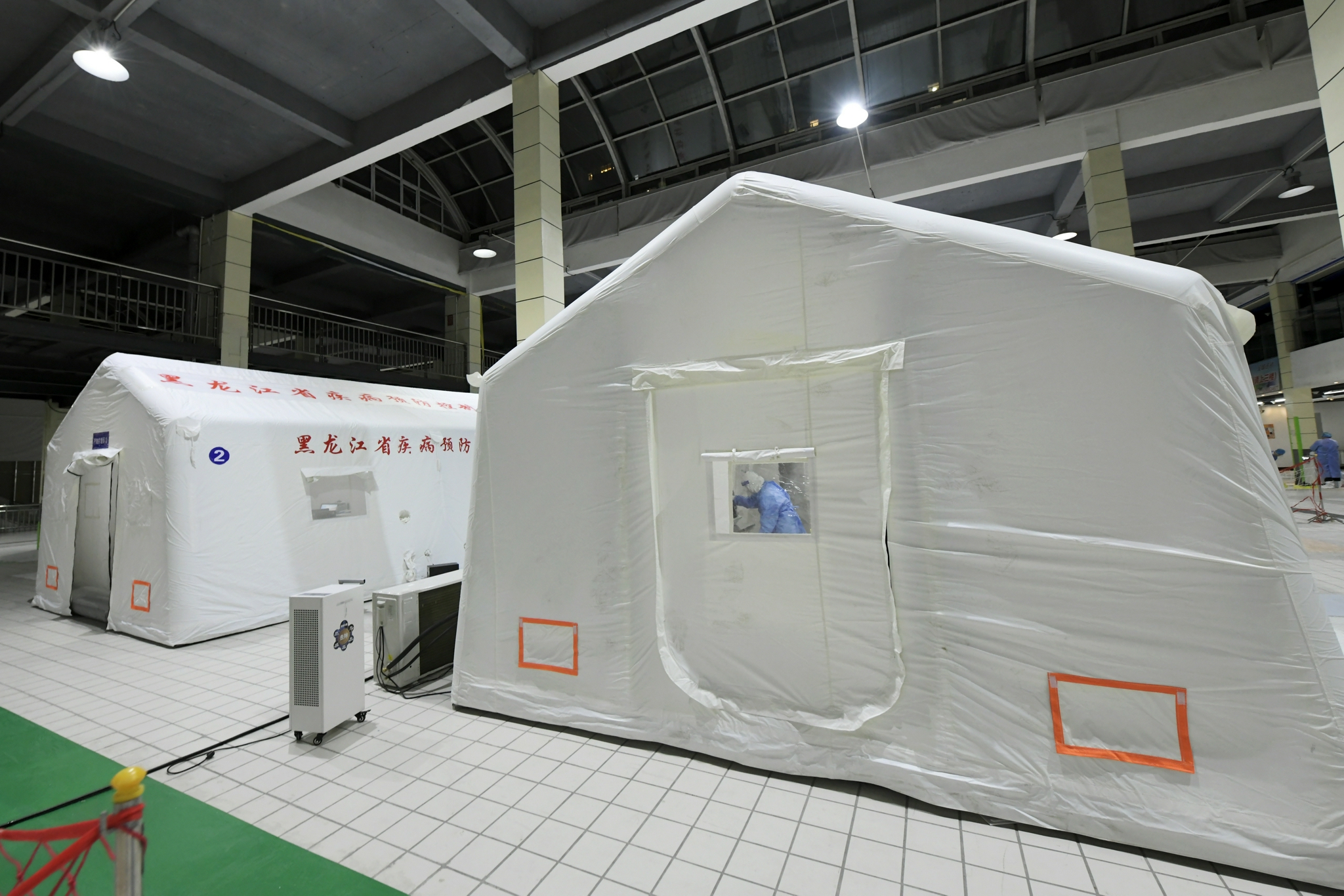 这是位于巴彦县的黑龙江省疾控中心移动方舱核酸检测实验室(9月25日摄