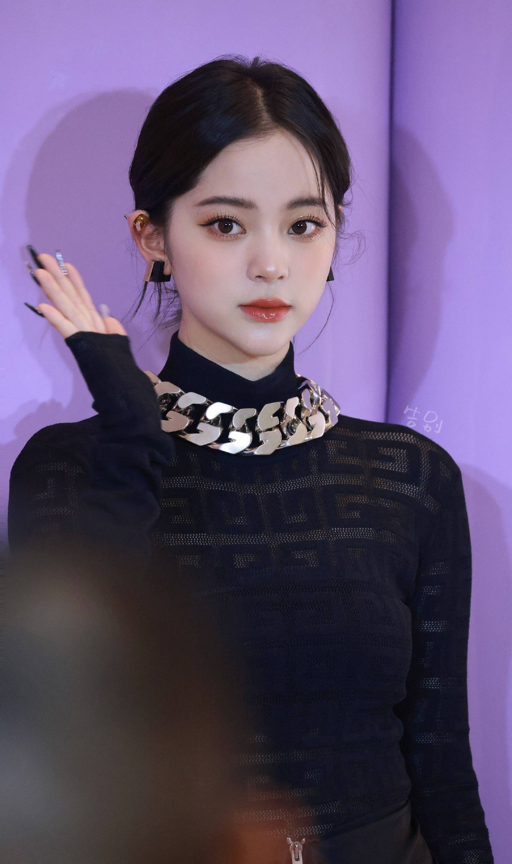 欧阳娜娜瘦回颜值巅峰生图更是惊艳又纯又欲简直是人间富贵花