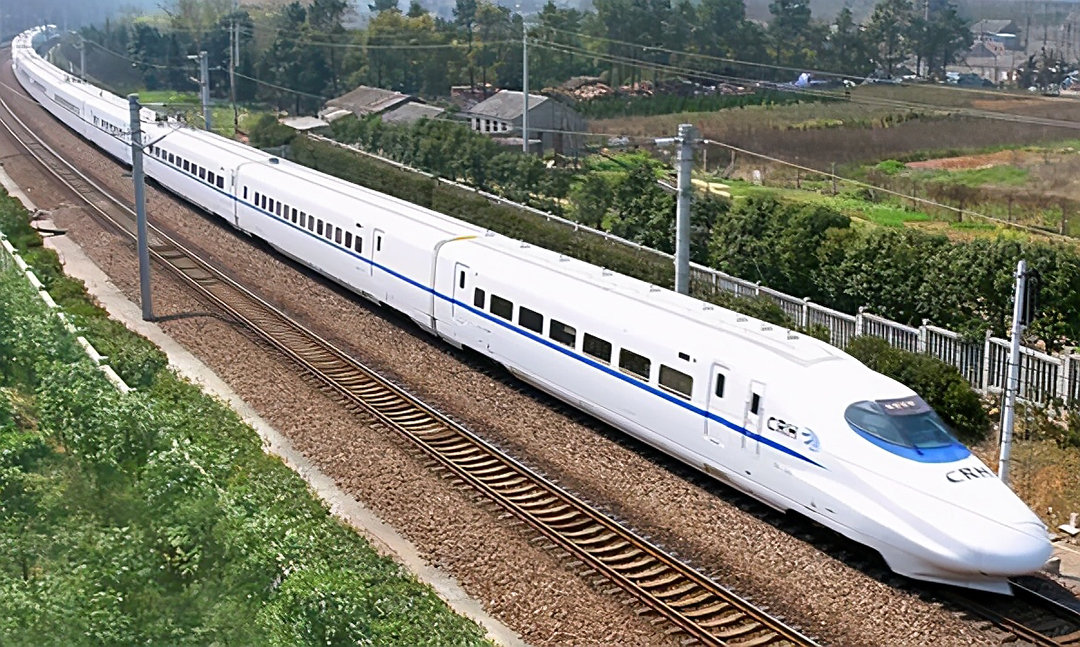 如果高速行驶的动车撞上人会怎样?|动车|上人|撞人_新浪新闻