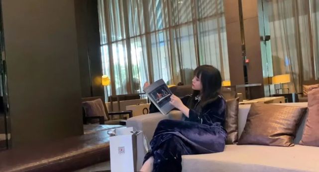 佛媛凉凉背后问题突出，表面的清心寡欲，背地里却欲望横流休闲区蓝鸢梦想 - Www.slyday.coM