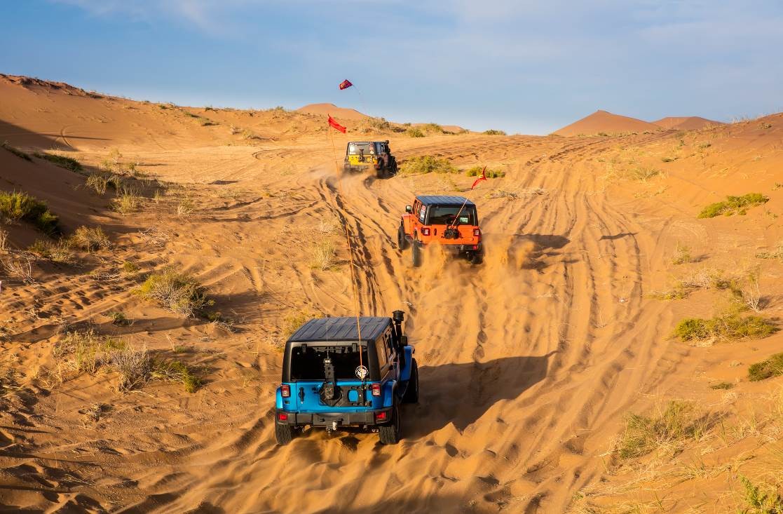 如今,阿拉善英雄会已经成为了涵盖t3沙漠挑战赛,腾格里沙漠挑战赛