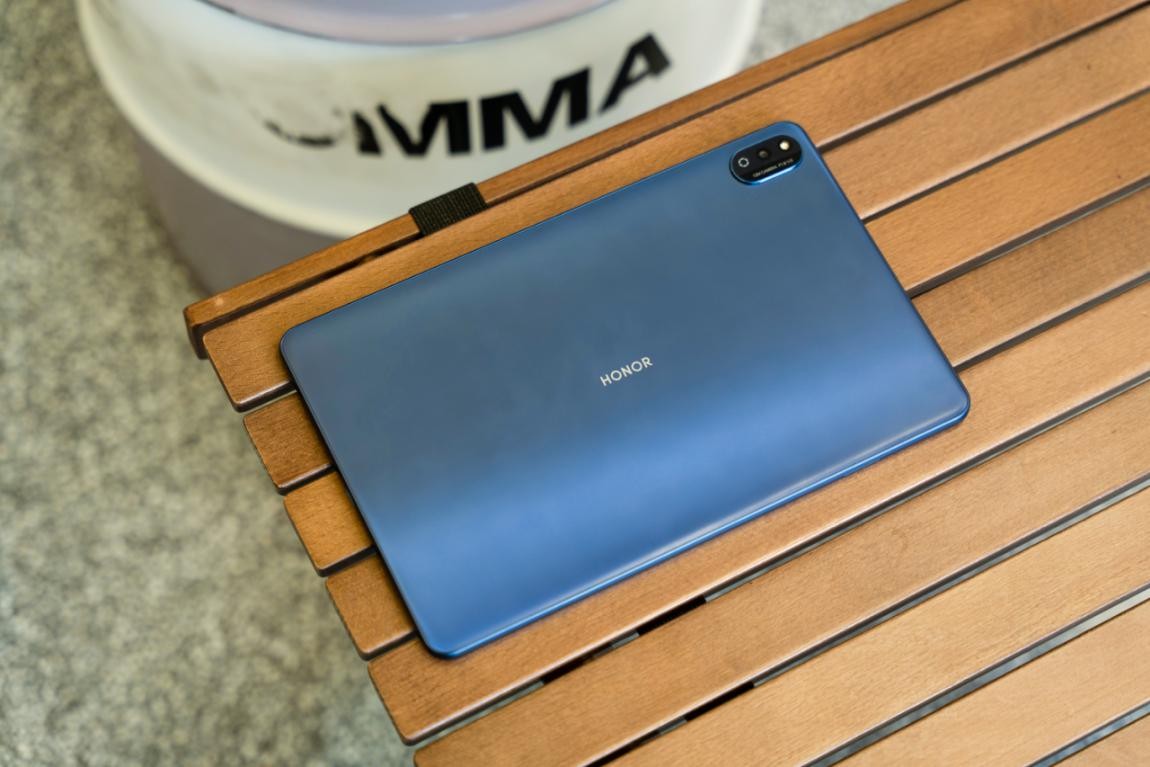 荣耀平板v7系列覆盖中高端市场三足鼎立局面初见雏形