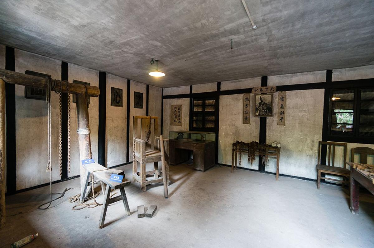 1975年老农发现一具手铐尸骸，是失踪20年的女烈士，惊动当地政府休闲区蓝鸢梦想 - Www.slyday.coM