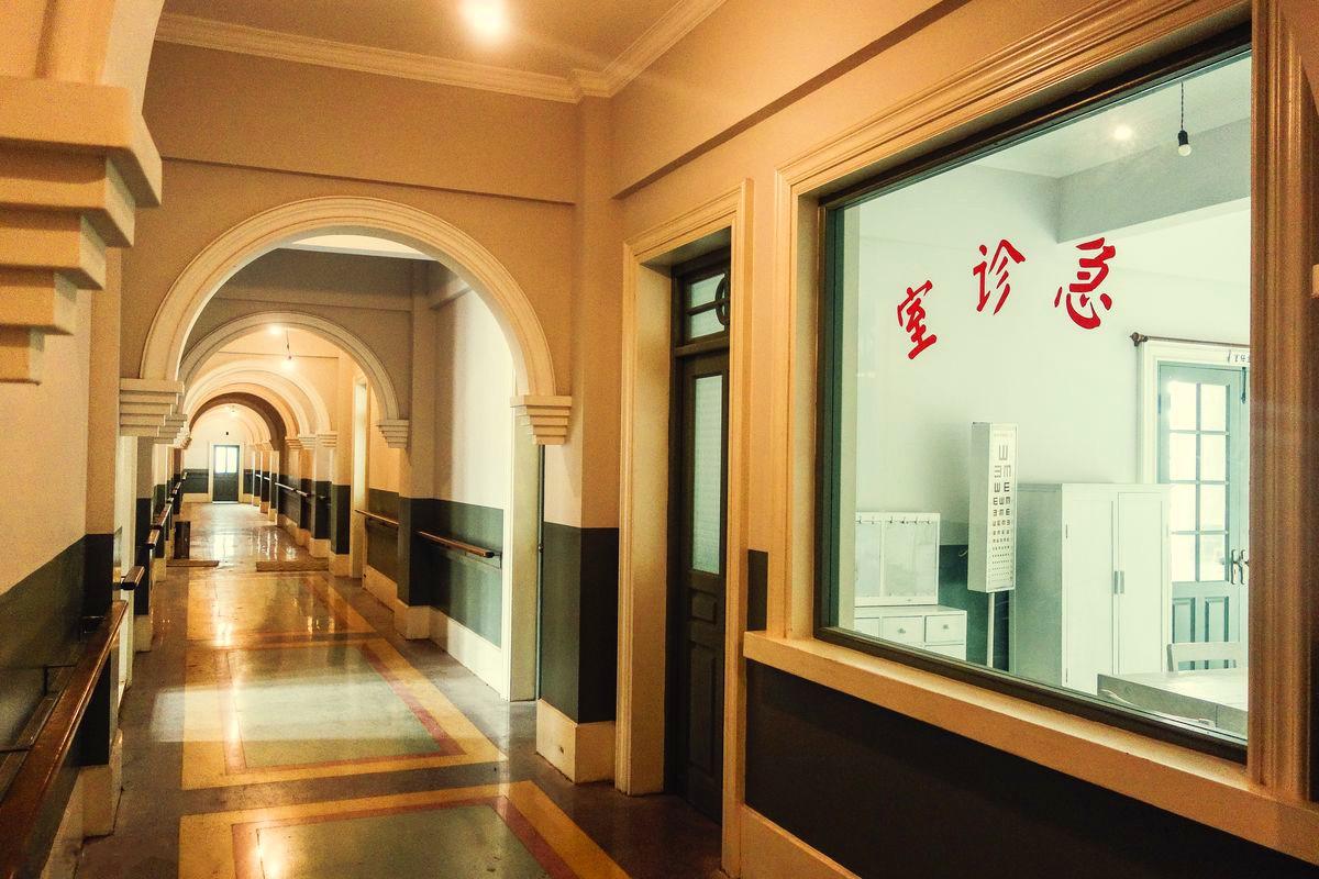 1975年老农发现一具手铐尸骸，是失踪20年的女烈士，惊动当地政府休闲区蓝鸢梦想 - Www.slyday.coM