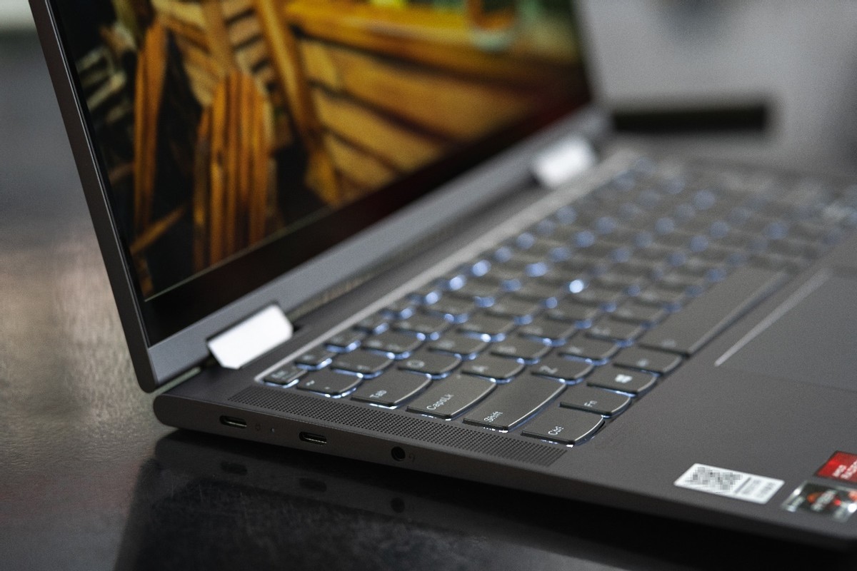 一机多模灵活多变yoga14c新体验