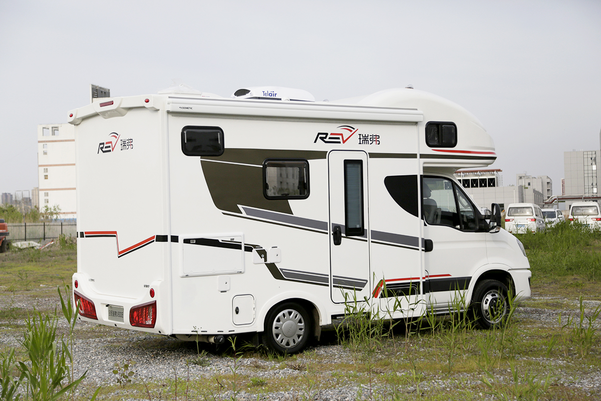 中美合资品牌,高端品质价格亲民瑞弗v800e房车,为大厂品质点赞