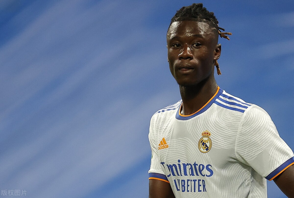 佩雷斯承诺皇马明年将与姆巴佩签约