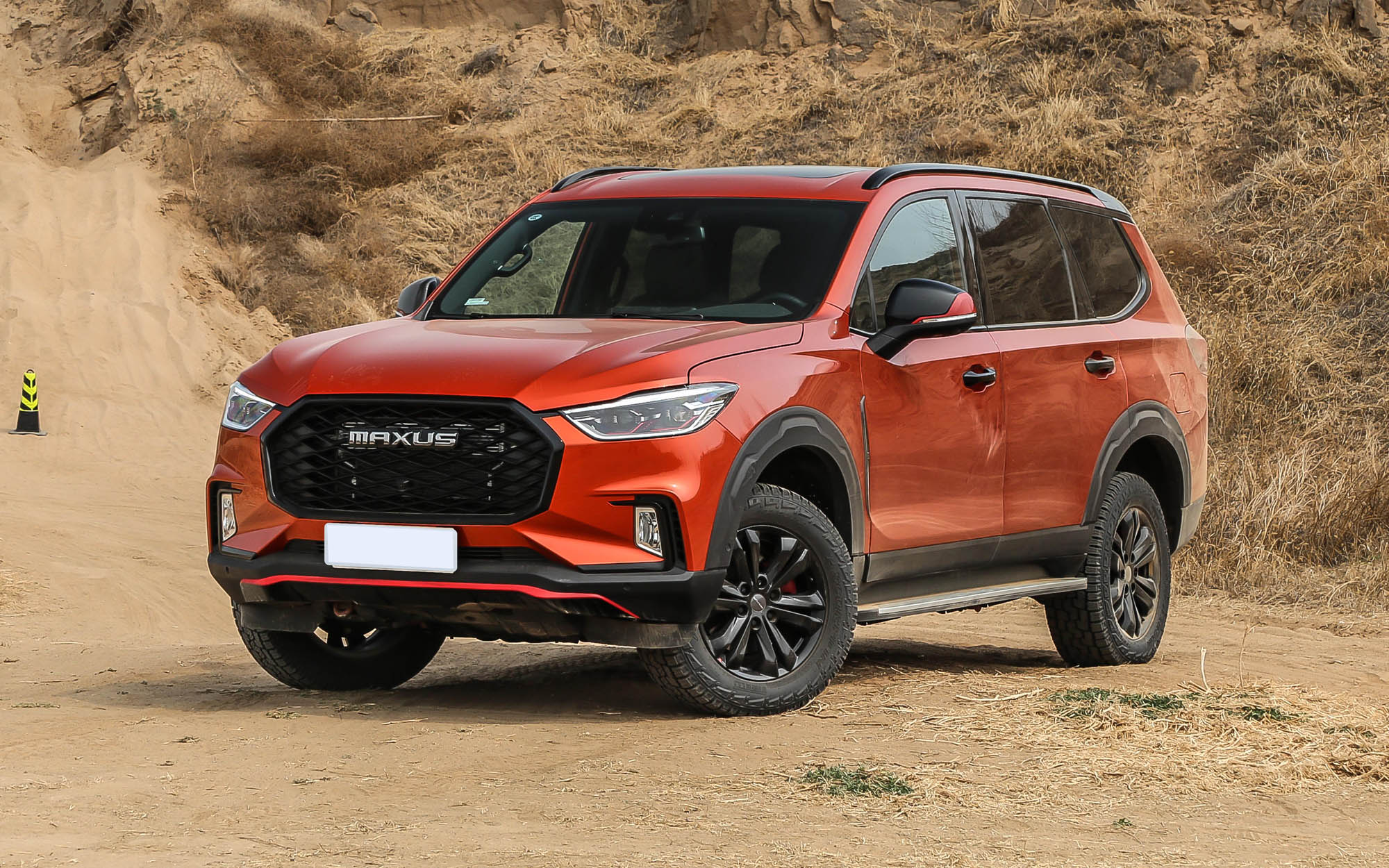 上汽越野扛把子底气不输陆巡20t柴油有500扭矩