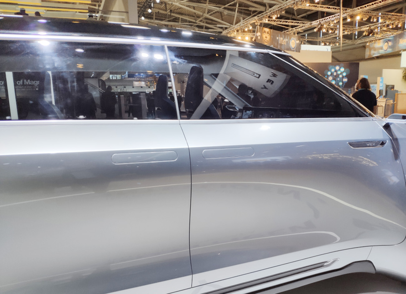 长城wey全新mpv概念车亮相,外观很前卫时尚,2 1 2座椅布局