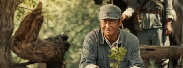 《我和我的父辈》配做《长津湖》的对手吗?答案可能恰恰相反休闲区蓝鸢梦想 - Www.slyday.coM 《我和我的父辈》配做《长津湖》的对手吗?答案可能恰恰相反休闲区蓝鸢梦想 - Www.slyday.coM